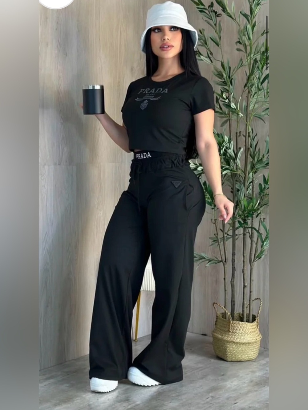 Two piece Black High-Rise Wide-Leg Pants with Matching Crop Top size M